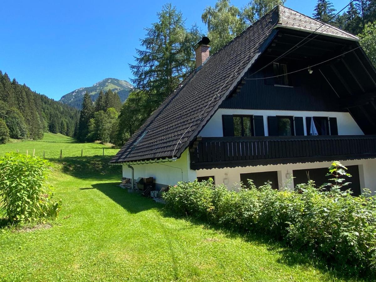 Am Ferienhaus *